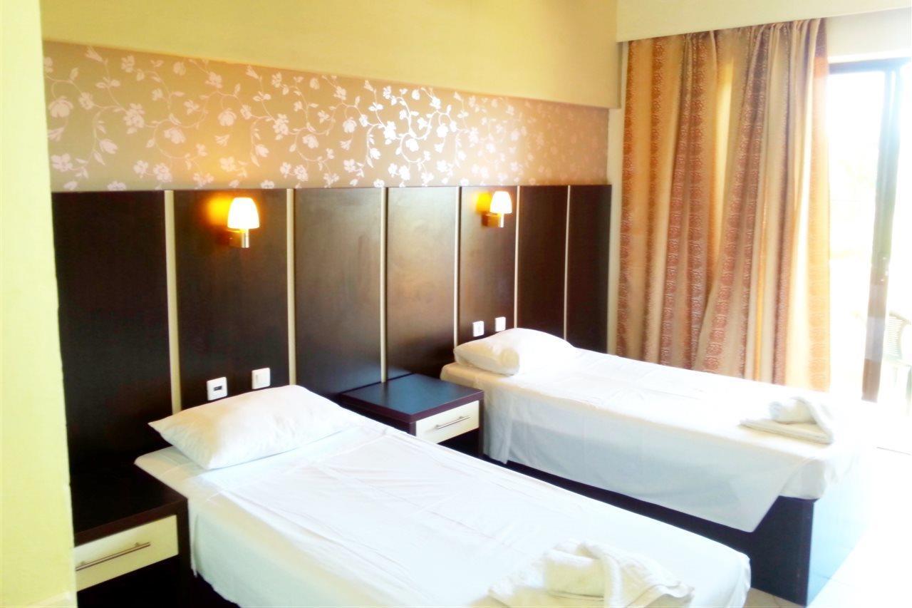 Rose Aparthotel *