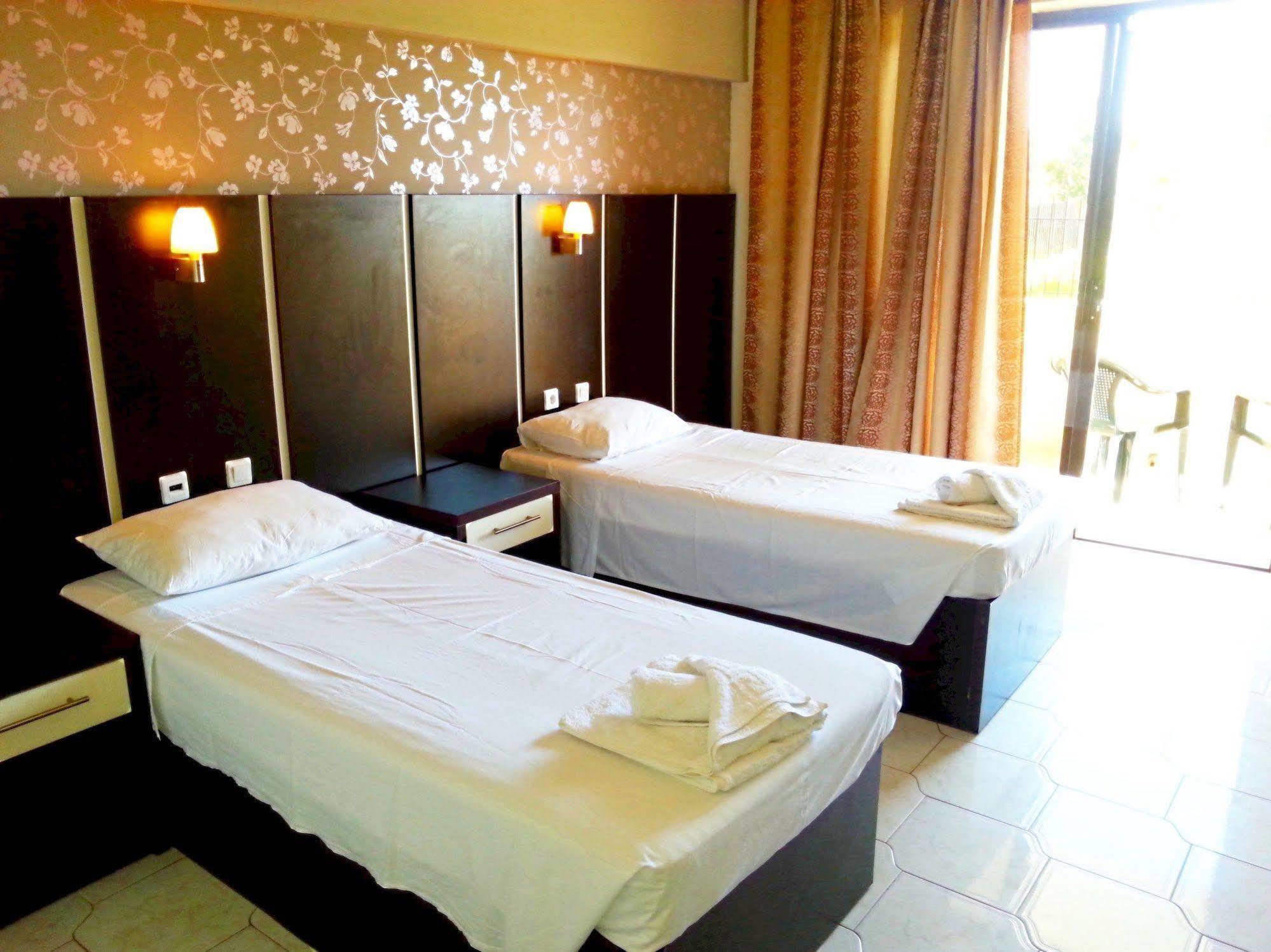 Aparthotel Rose *