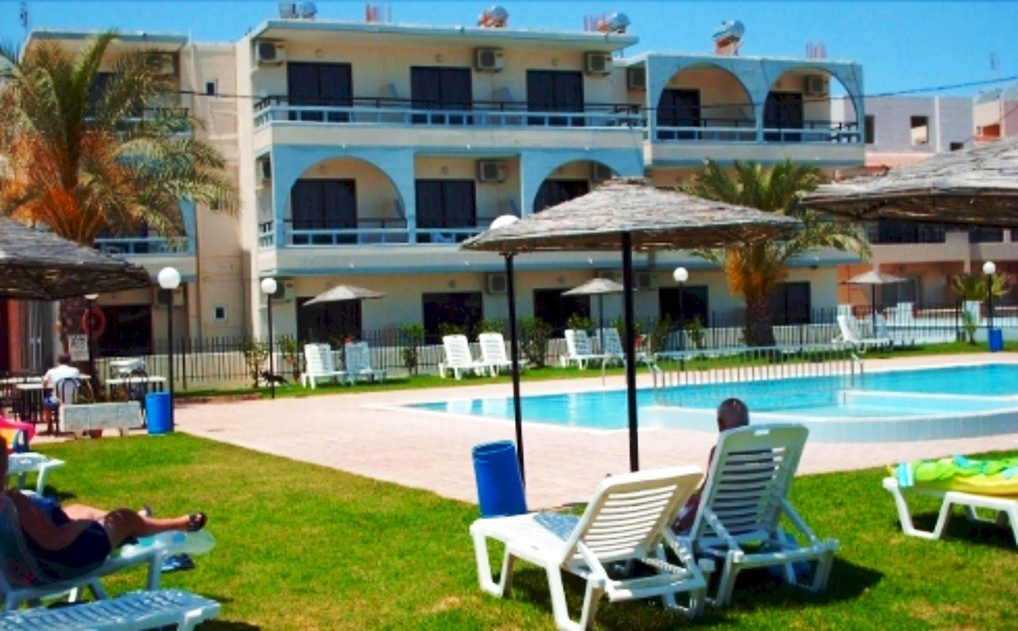 Rose Aparthotel *